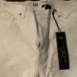 DG2 Cream Capris
